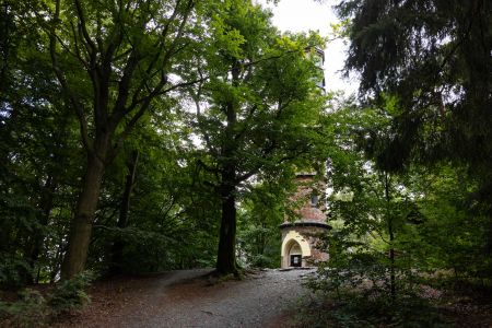 Rozhledna-Kopanina_Chata-Kopanina